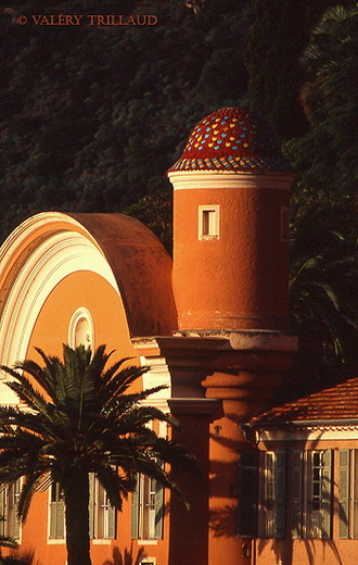 Facade Villefranche Alpes Maritimes